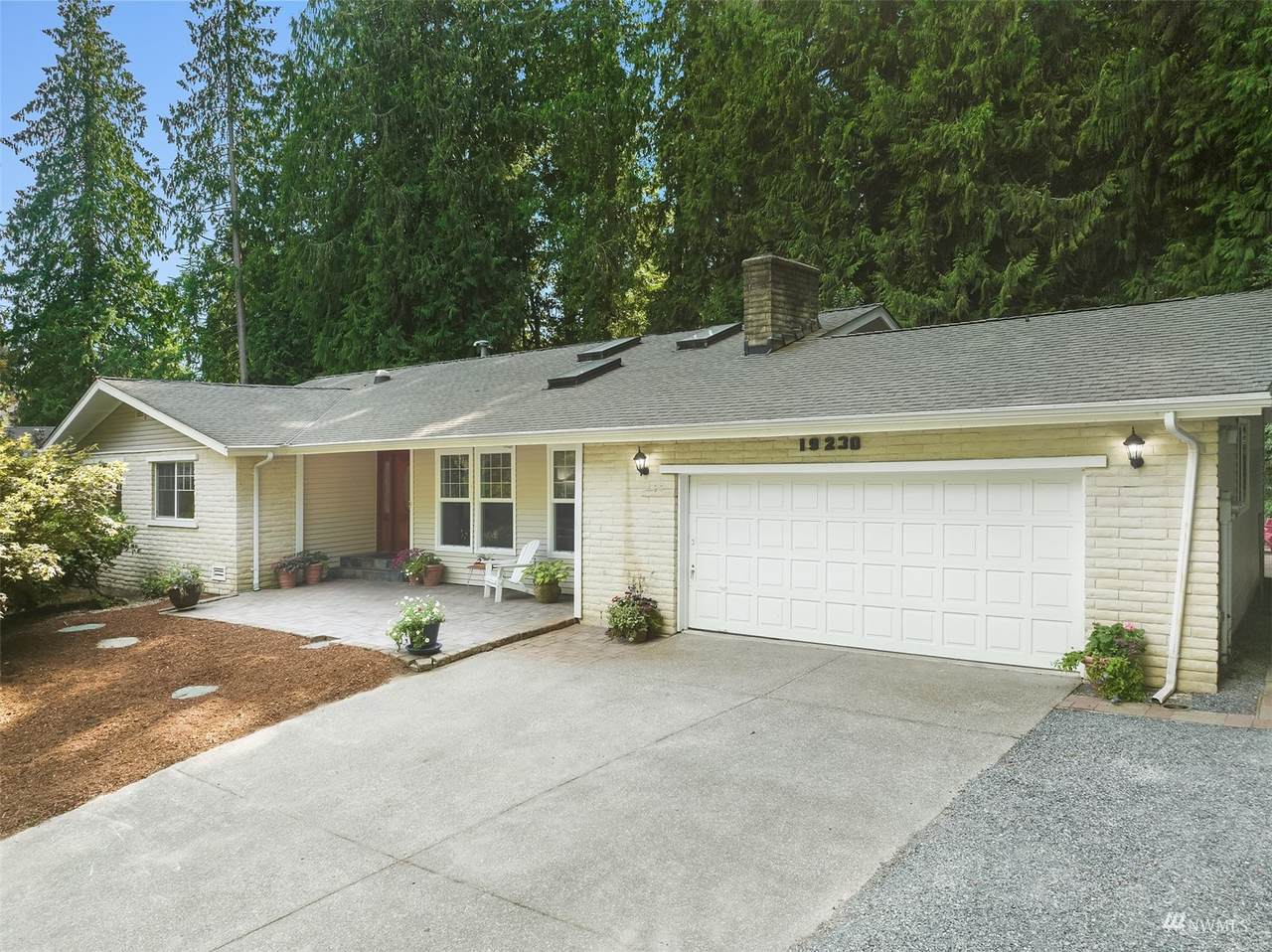 19230 5th Drive - Photo 1
