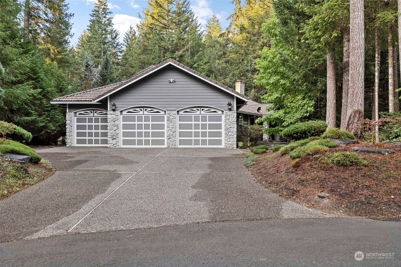 6860 Mccormick Woods Drive - Photo 1