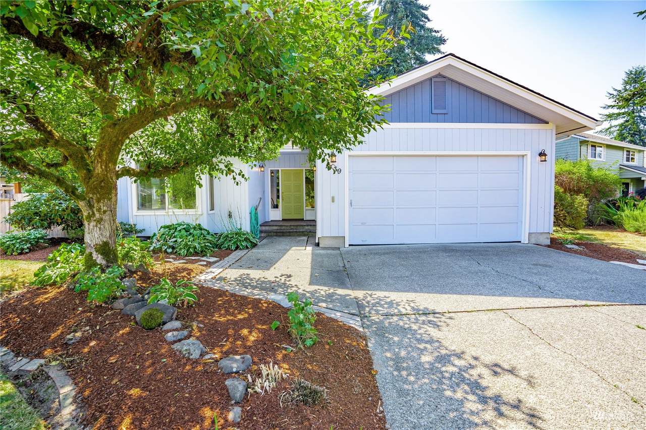 1439 37th - Photo 1