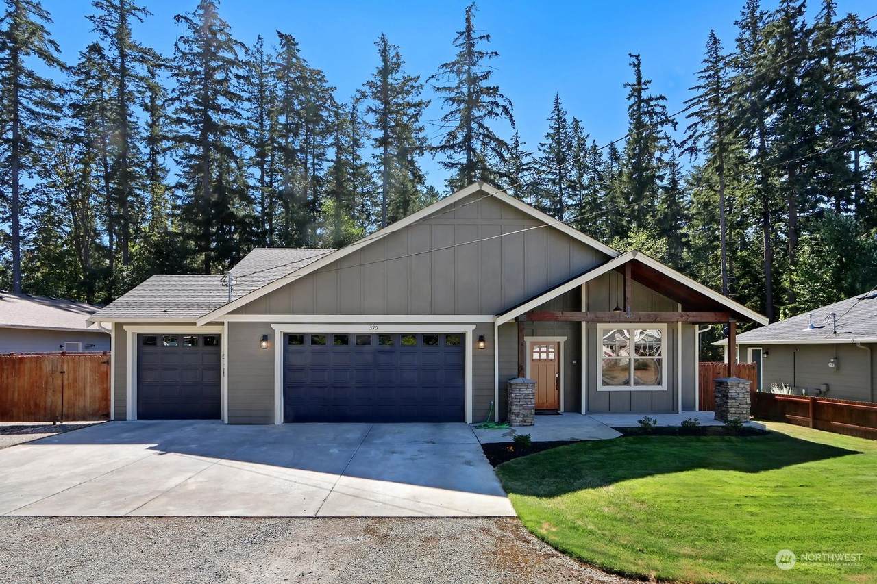 390 Macbrae Drive - Photo 1