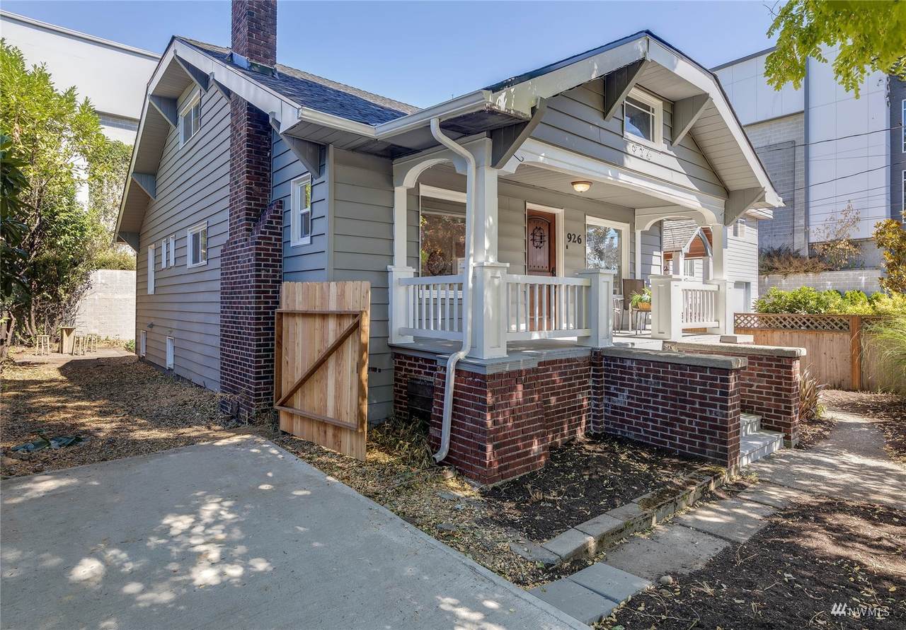 926 93rd Street - Photo 1