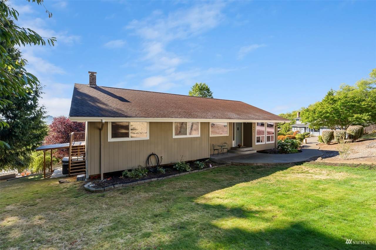 951 Stephenson Drive - Photo 1
