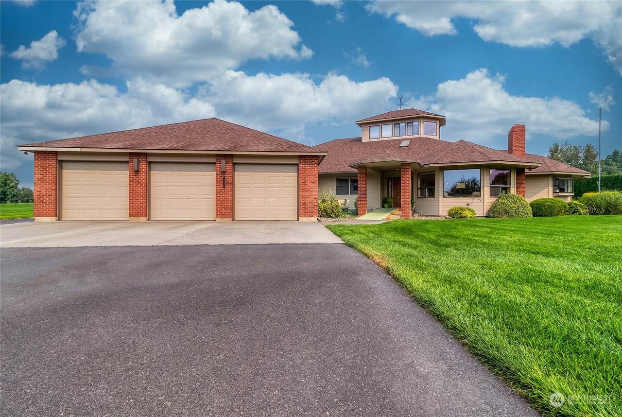 1560 Havstad Drive - Photo 1