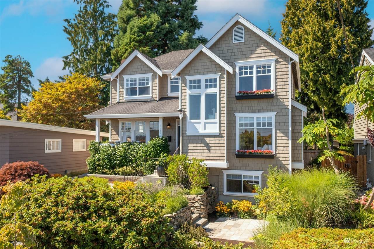 3219 Whalley Place - Photo 1