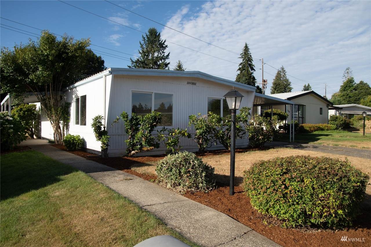 1370 Alonda Lane - Photo 1