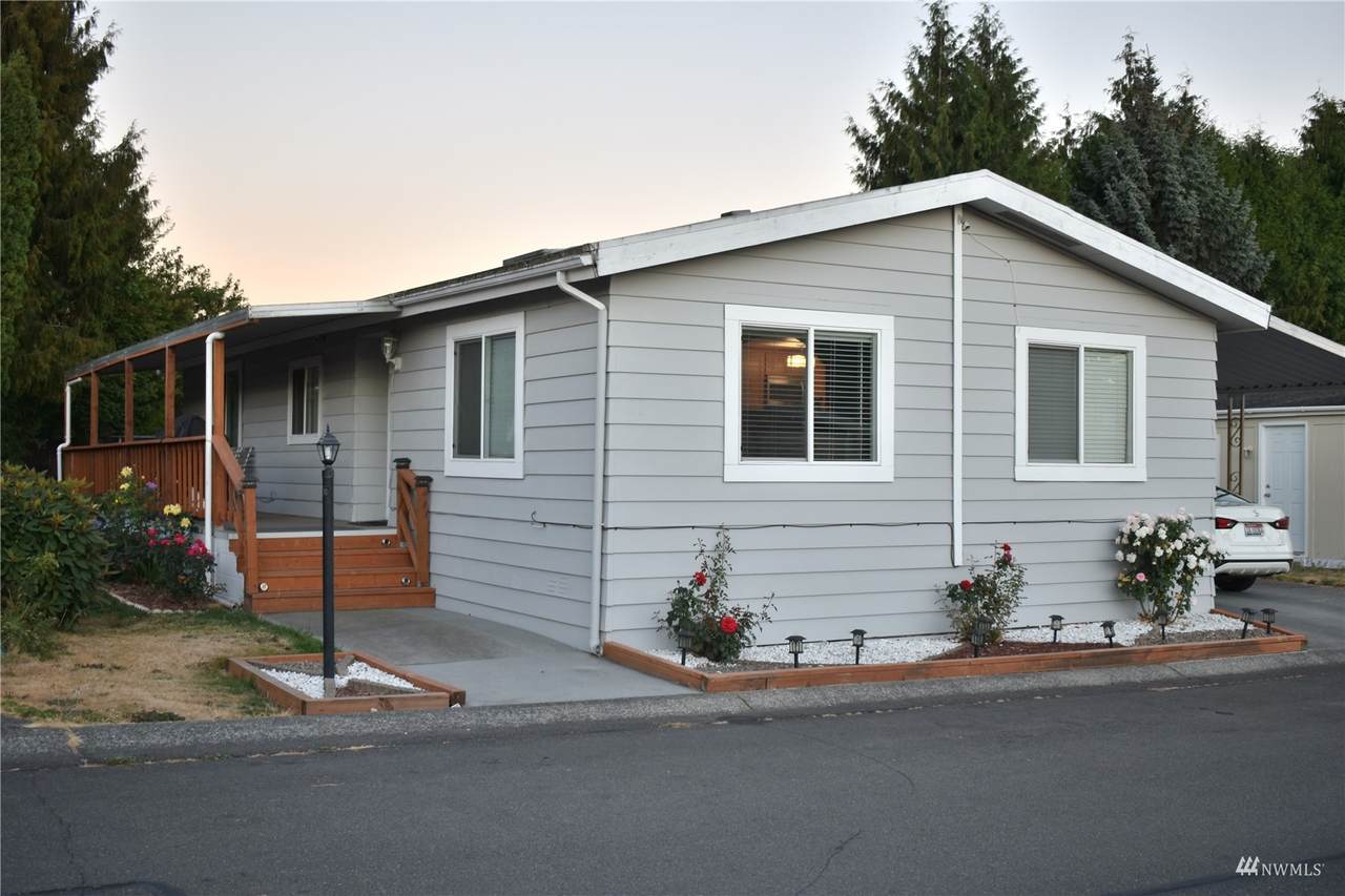 707 37th Street - Photo 1