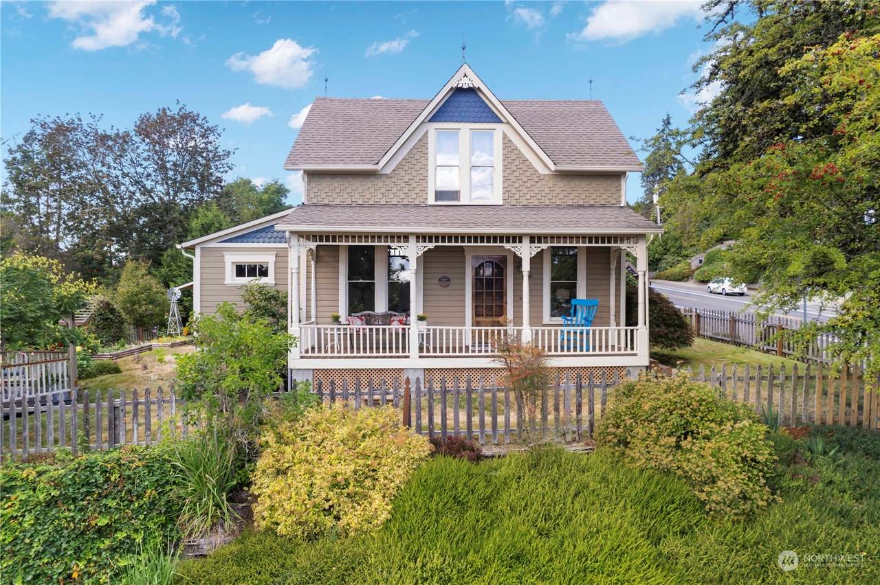 1126 Olympia Avenue - Photo 1