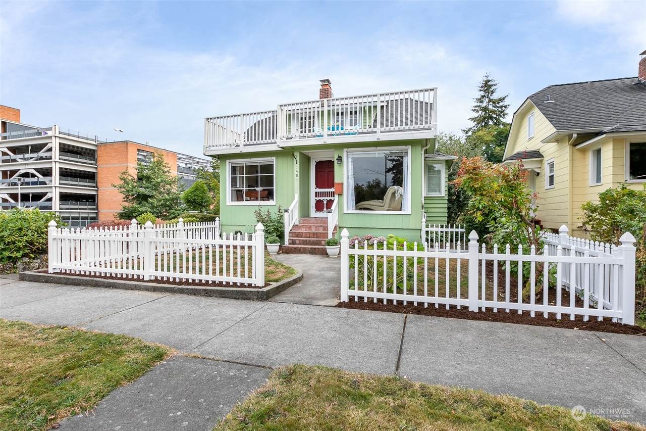 1401 Rockefeller Avenue - Photo 1