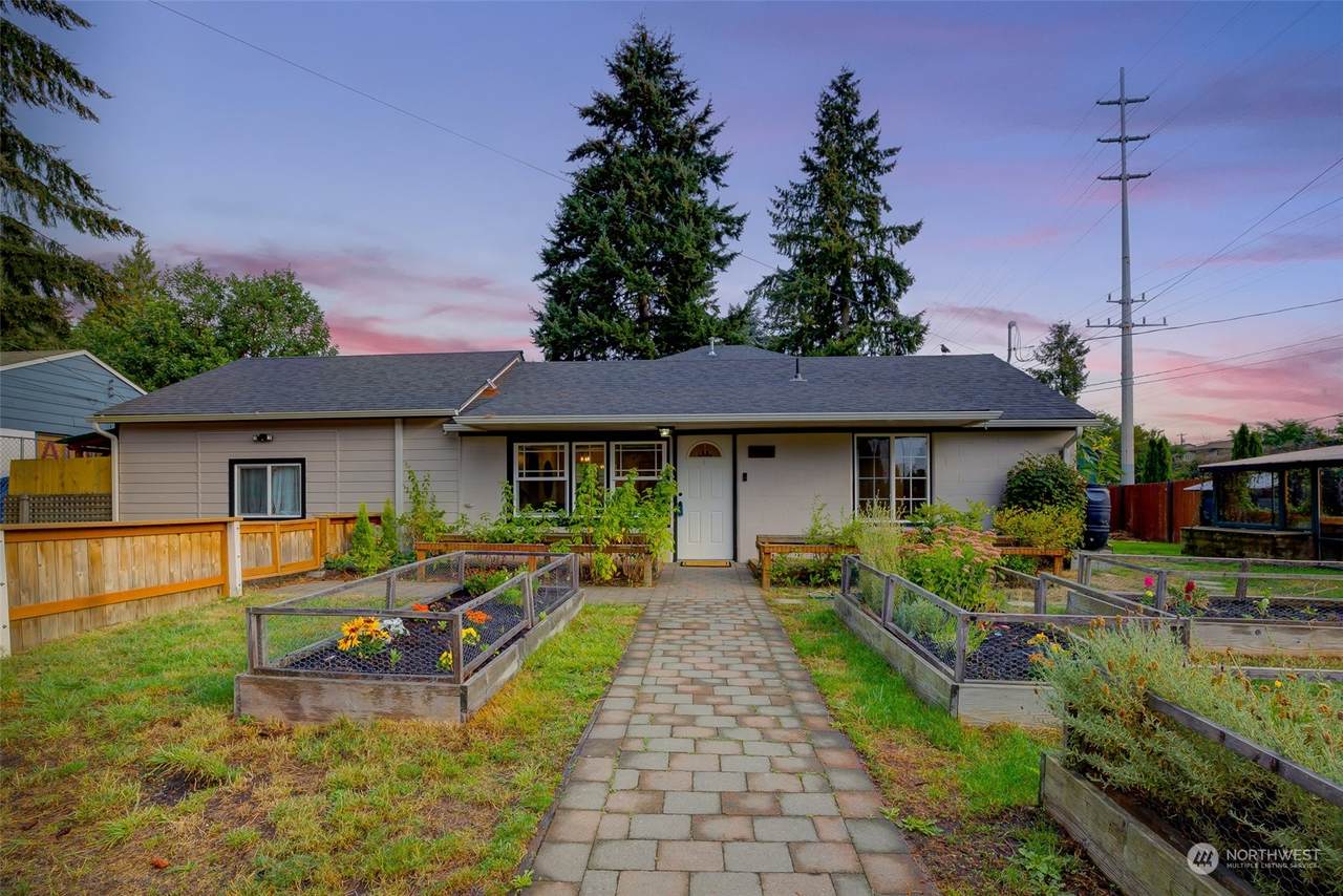 734 127th Street - Photo 1