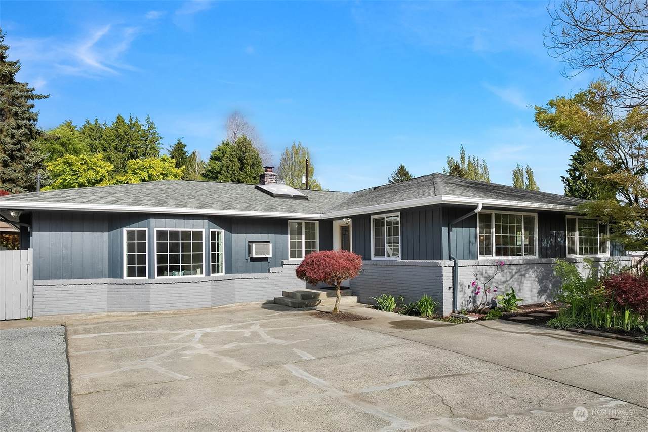 20060 22nd Avenue - Photo 1