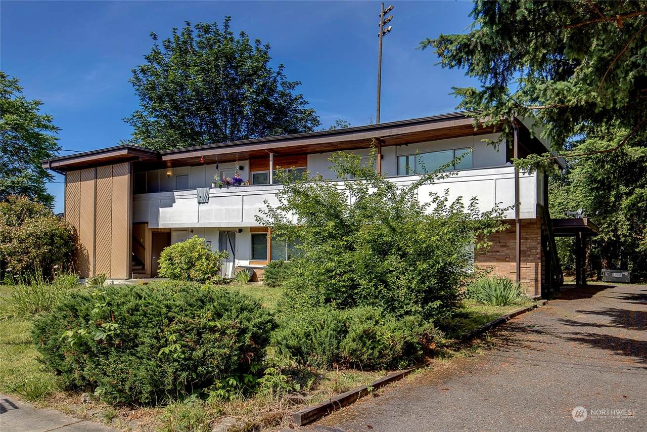425 H Street - Photo 1