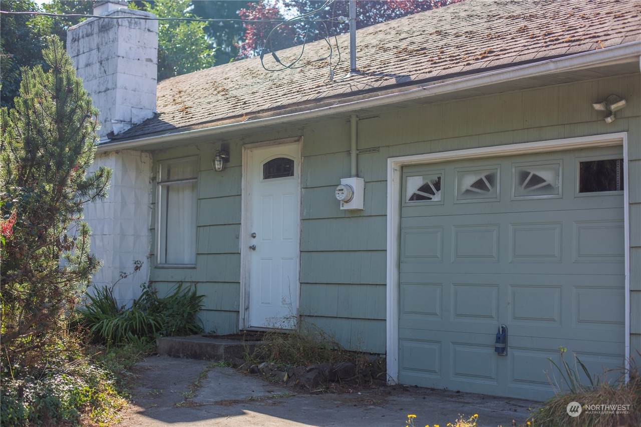 20623 6th Avenue - Photo 1