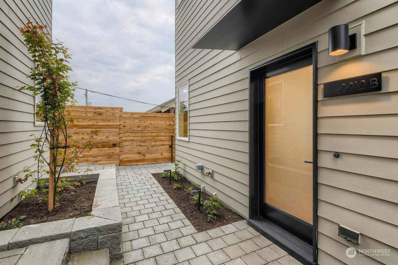 2212 13th Avenue - Photo 1