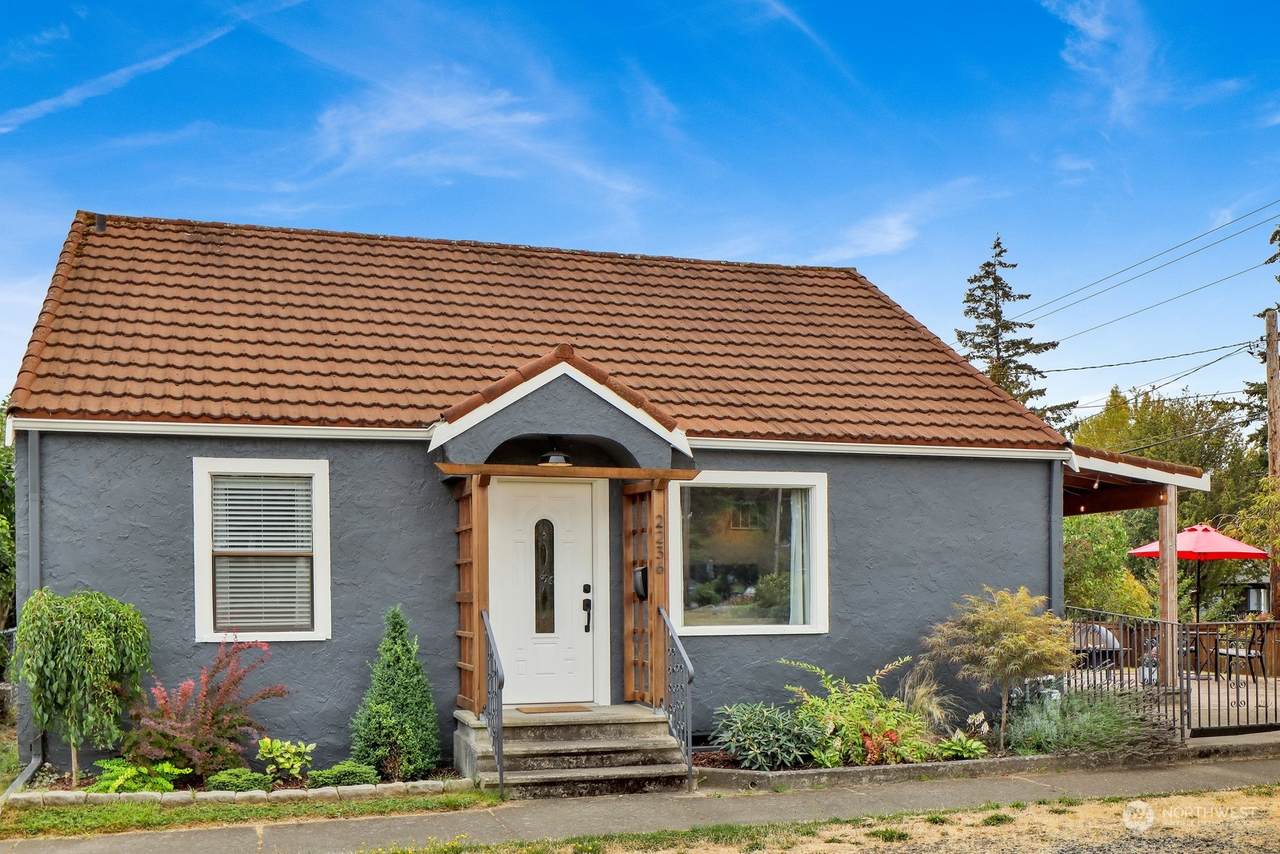 2236 Ellis Street - Photo 1