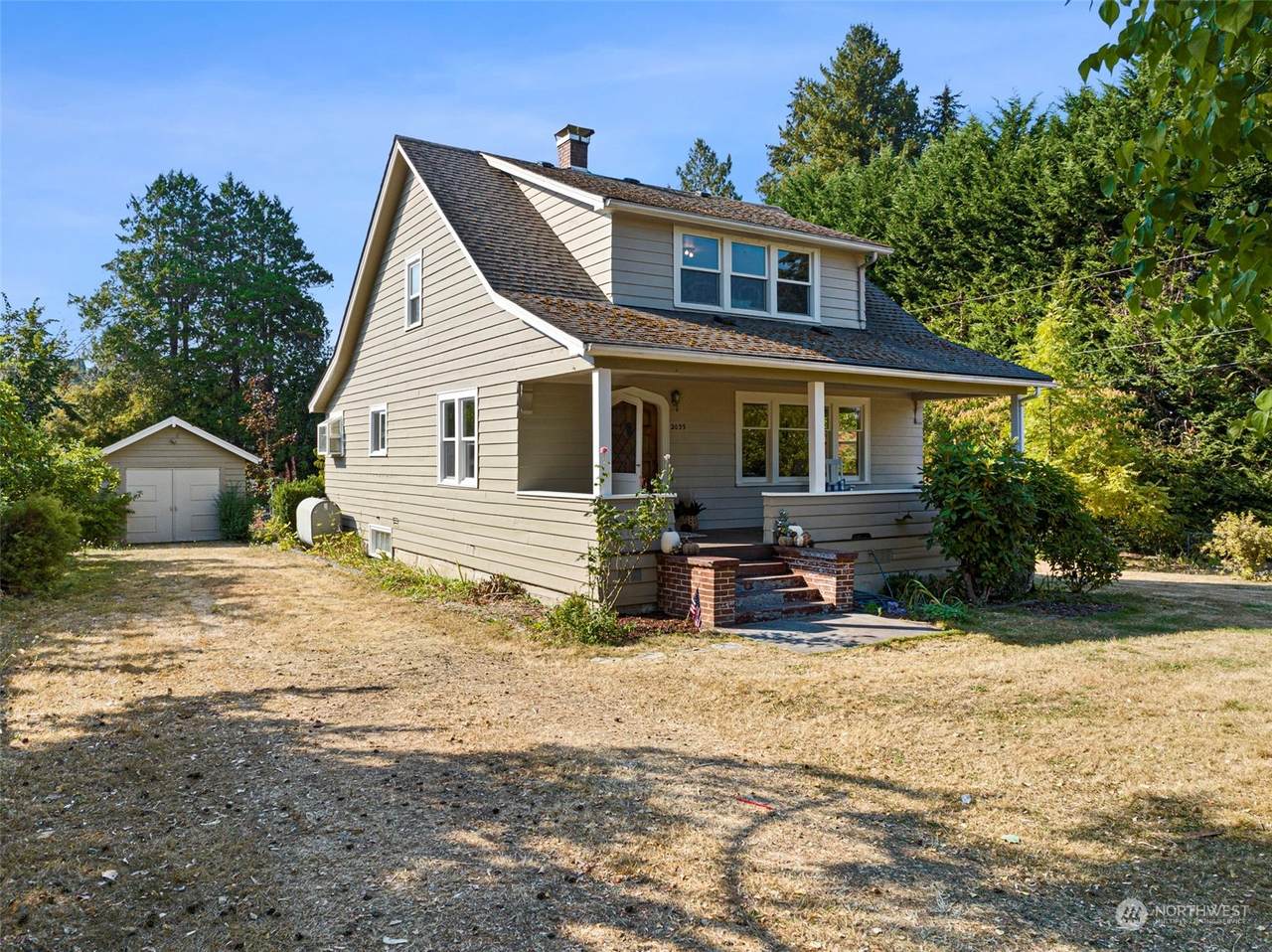 2035 Taft Avenue - Photo 1