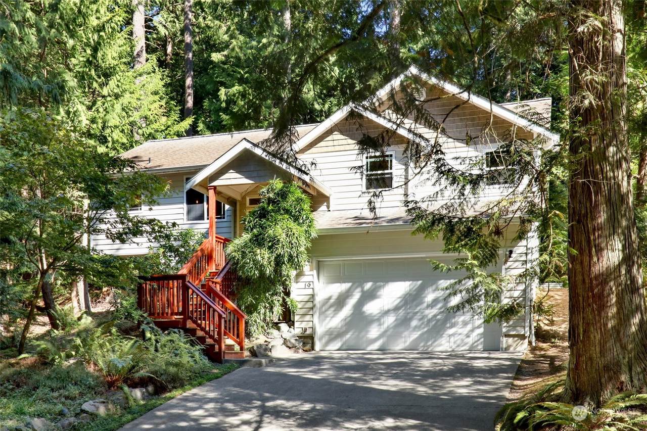 19 Rocky Ridge Drive - Photo 1
