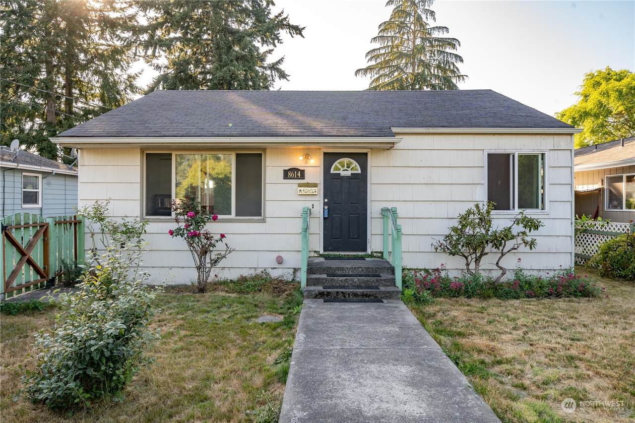 8614 Tacoma Ave S - Photo 1