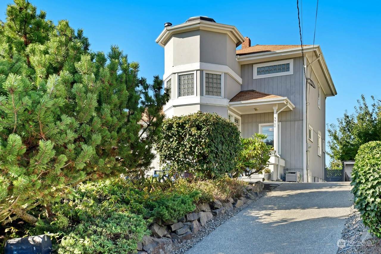 3908 Othello Street - Photo 1