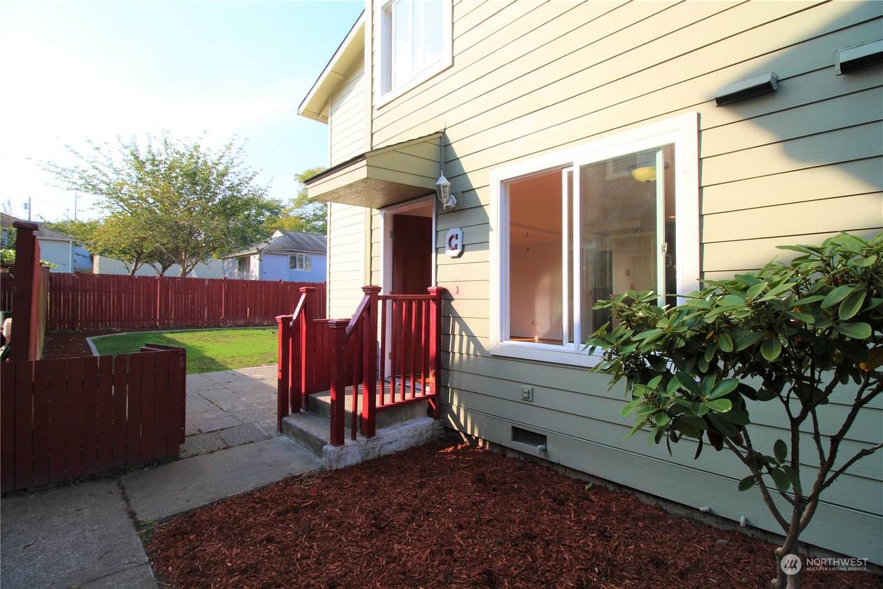 2902 13th Street - Photo 1
