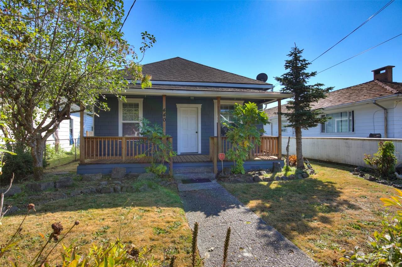 440 Karr Avenue - Photo 1