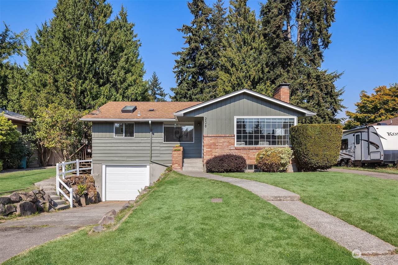 208 167th Street - Photo 1