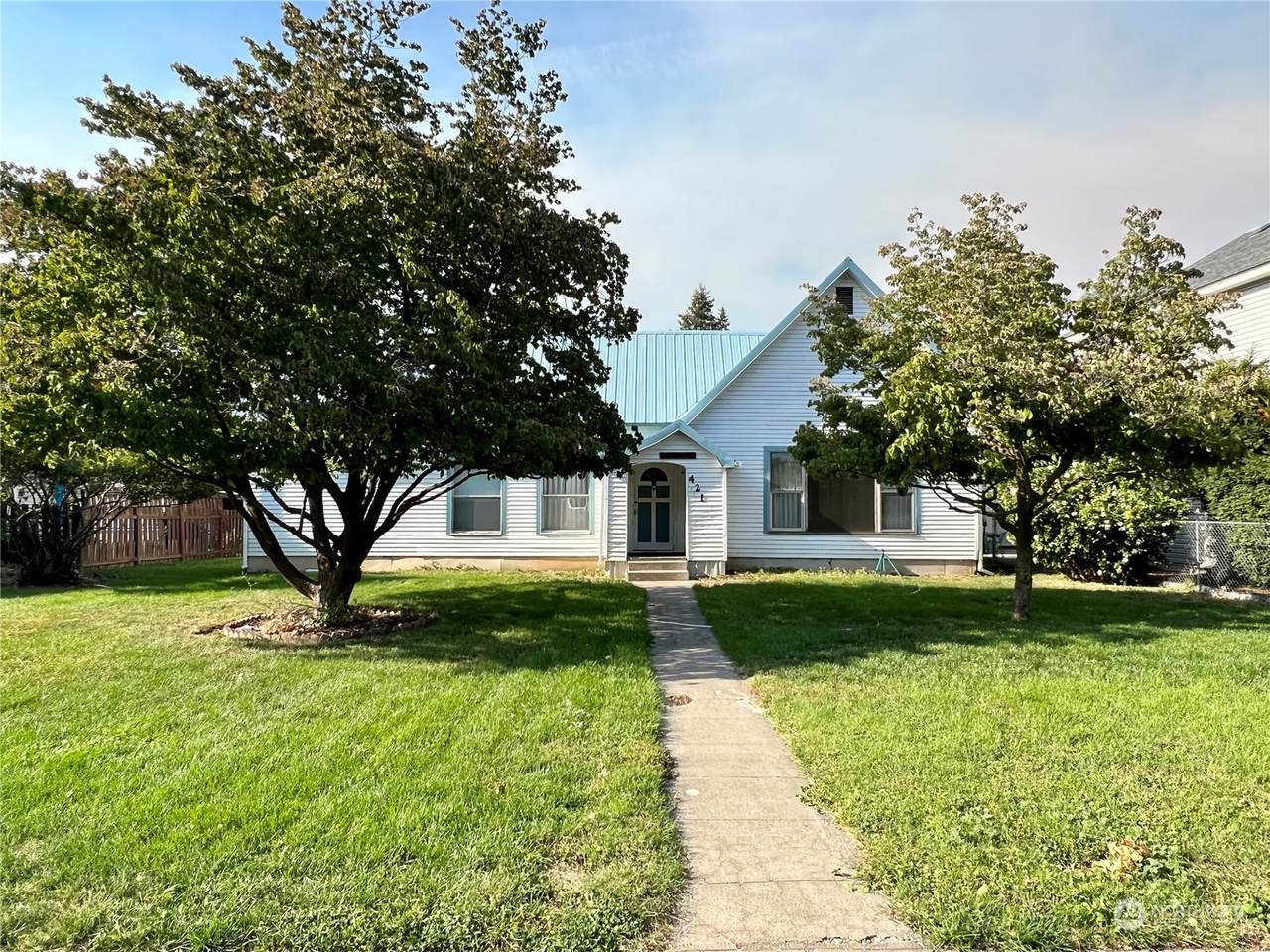 421 Tremont Street - Photo 1