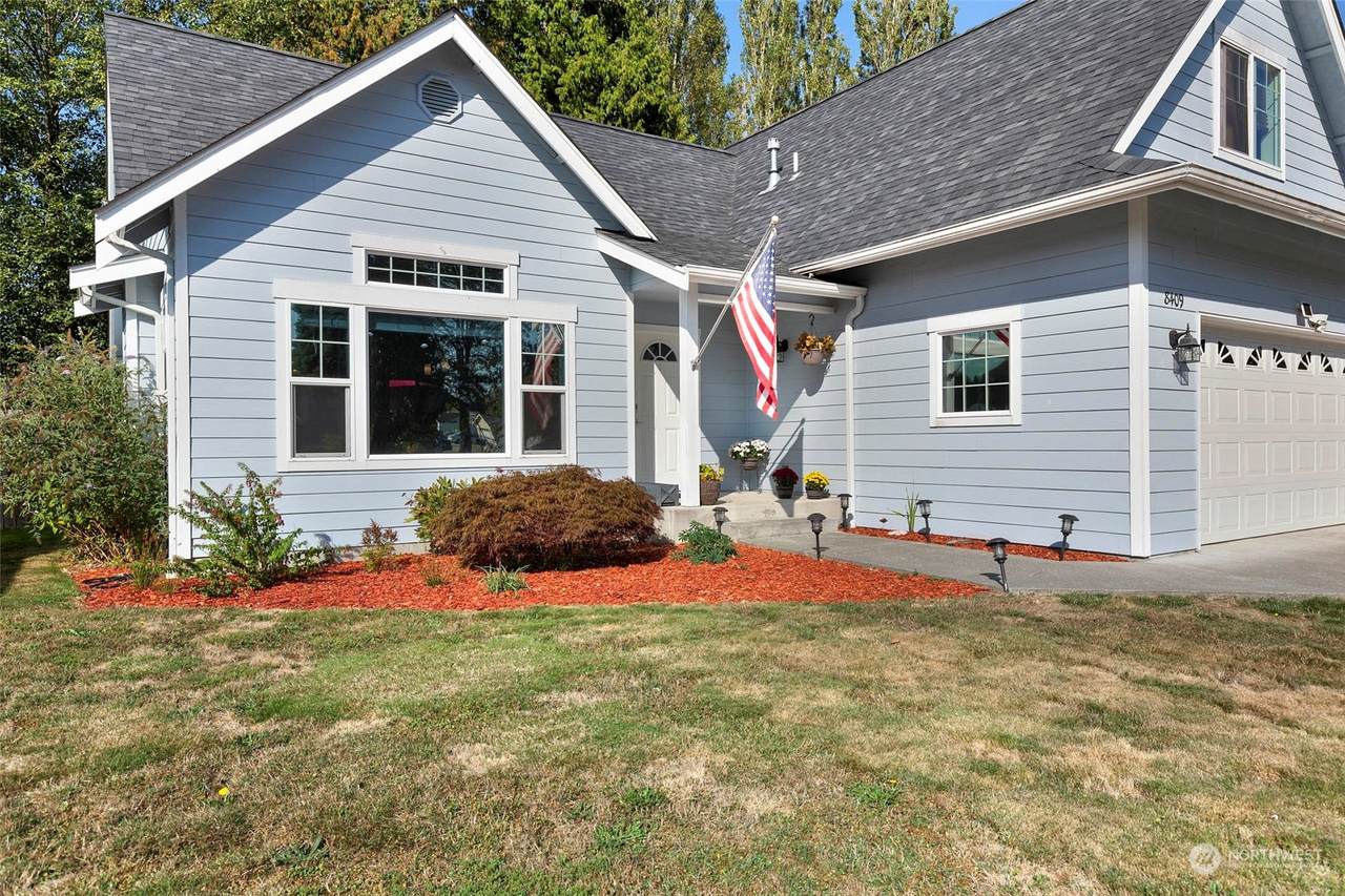 8409 Glendale Drive - Photo 1
