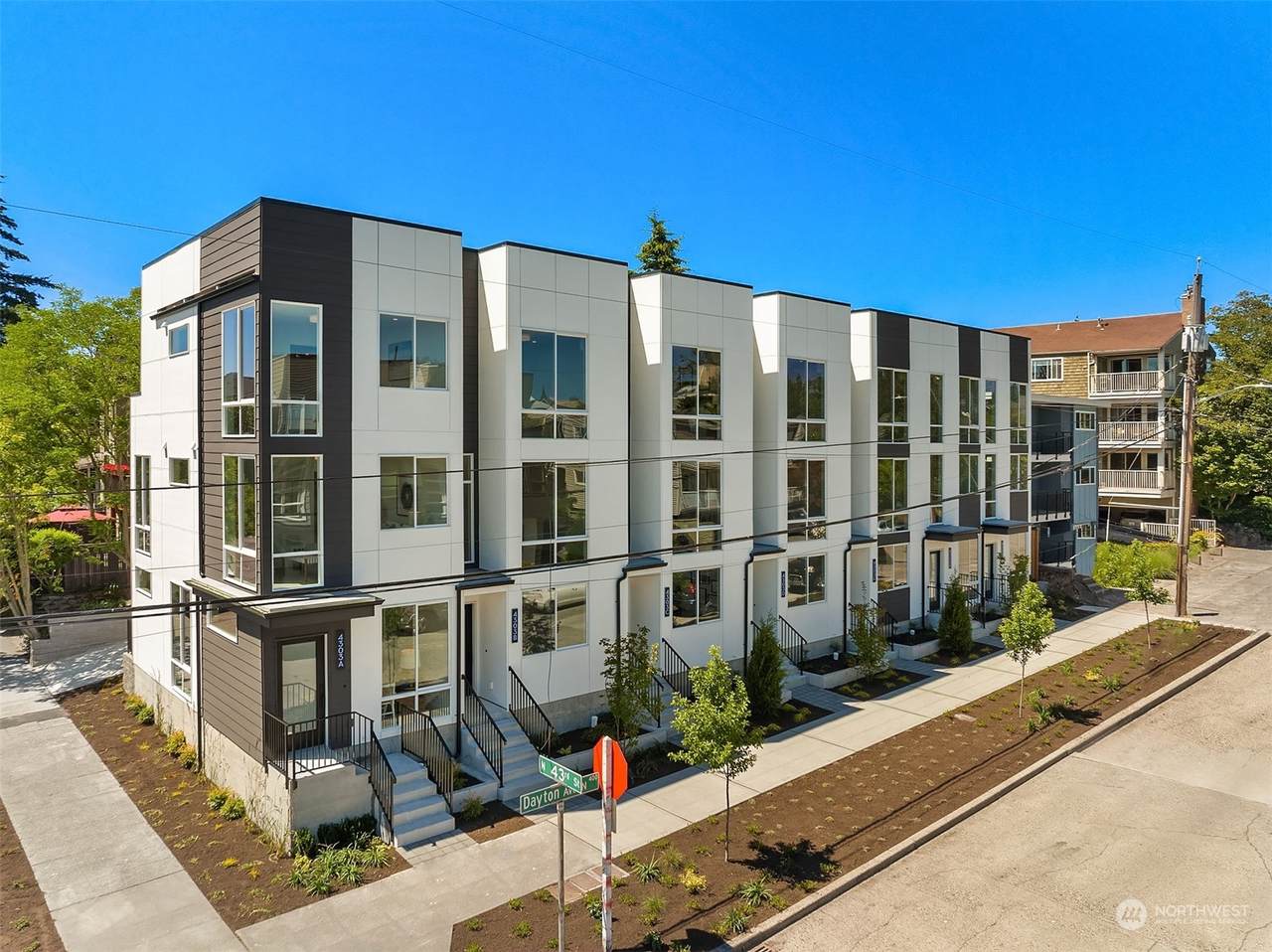 4303 E Dayton Avenue - Photo 1
