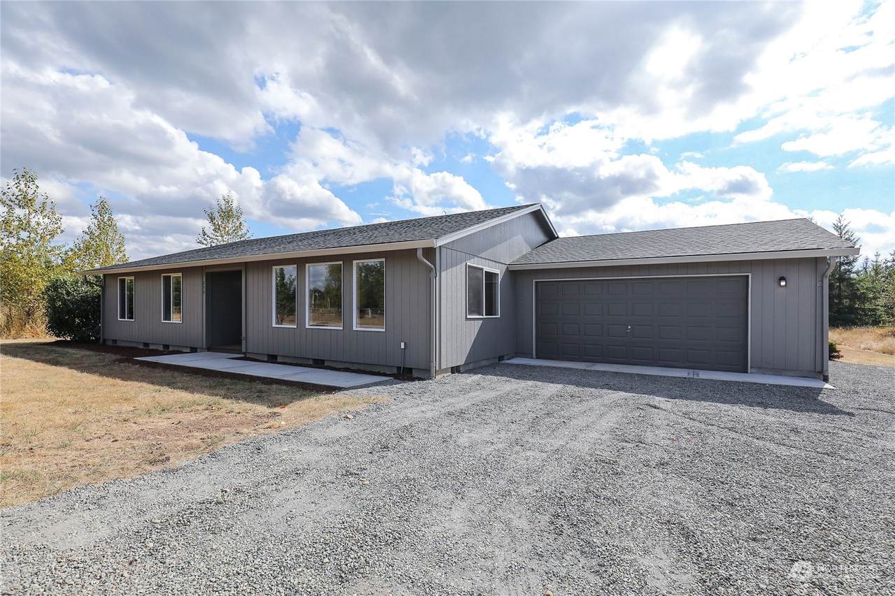250 Classe Road - Photo 1