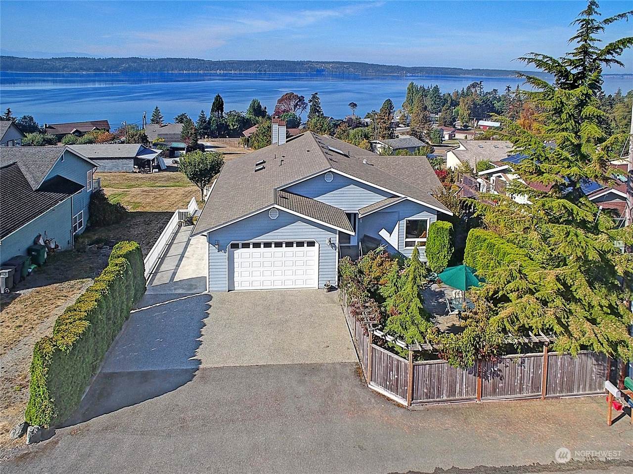 1186 Rutland Place - Photo 1
