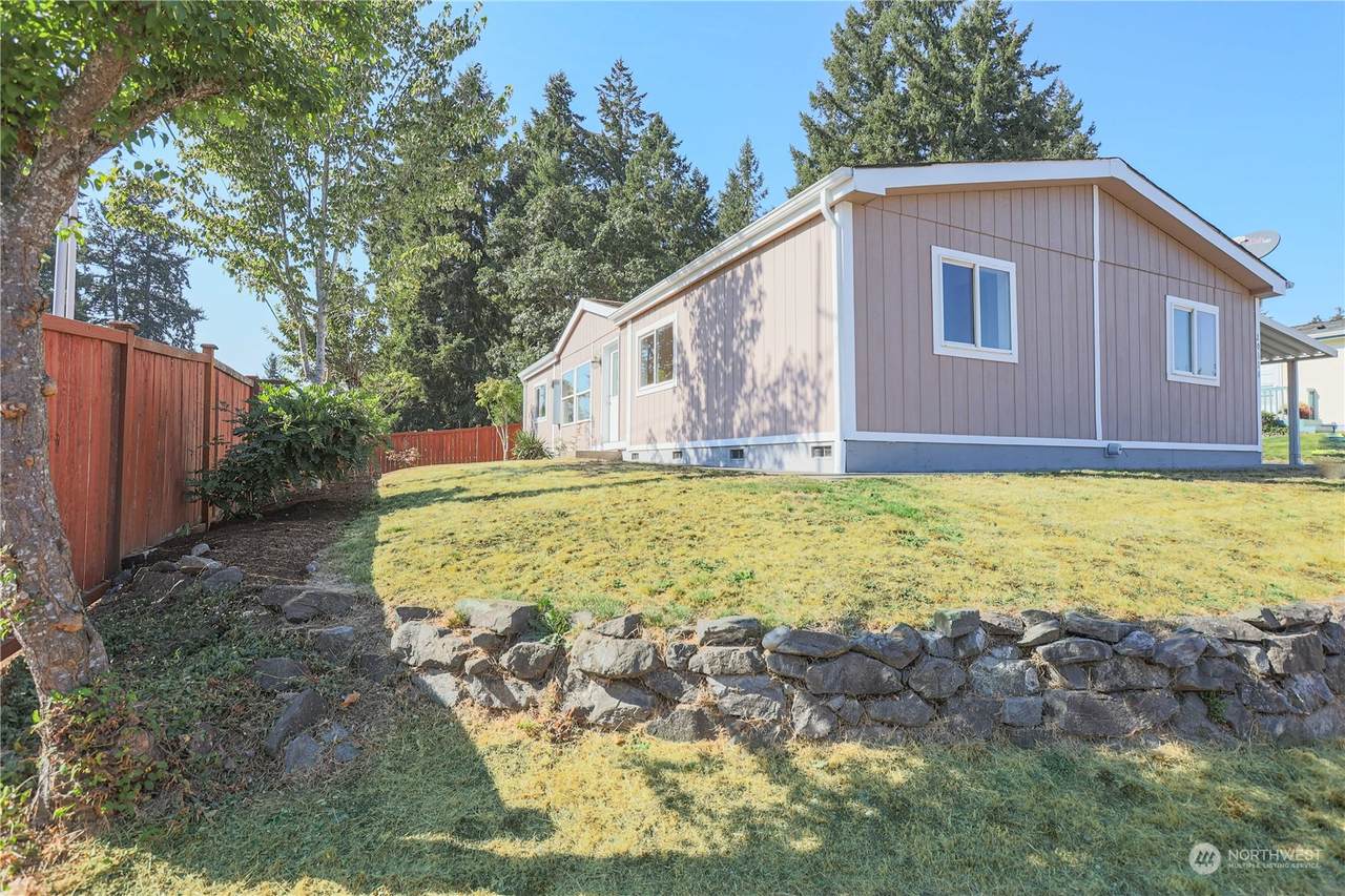 20328 77th Avenue - Photo 1