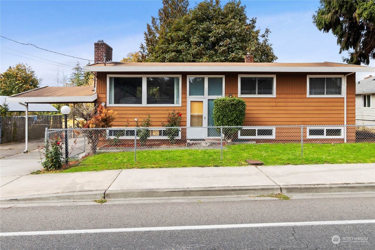21611 24th Avenue - Photo 1