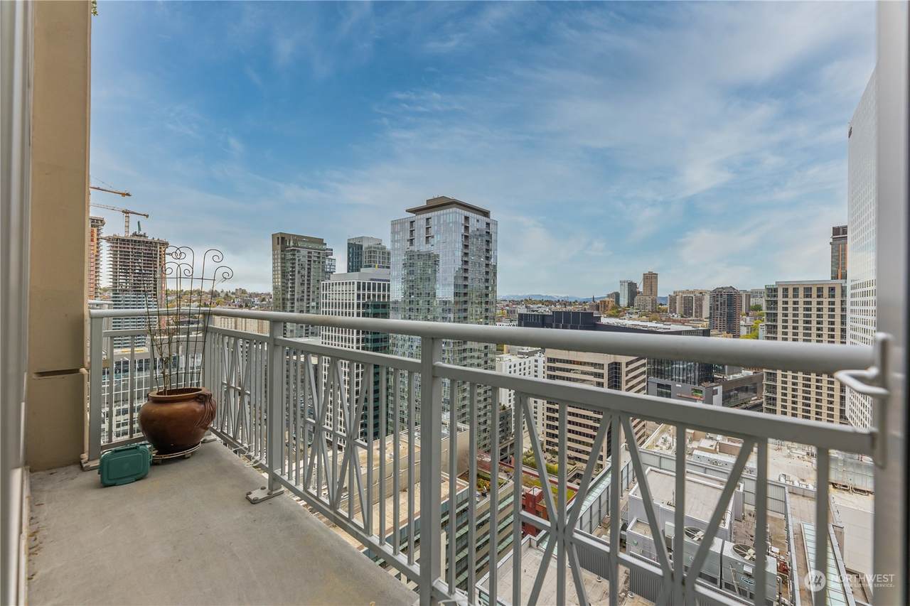 819 Virginia Street - Photo 1