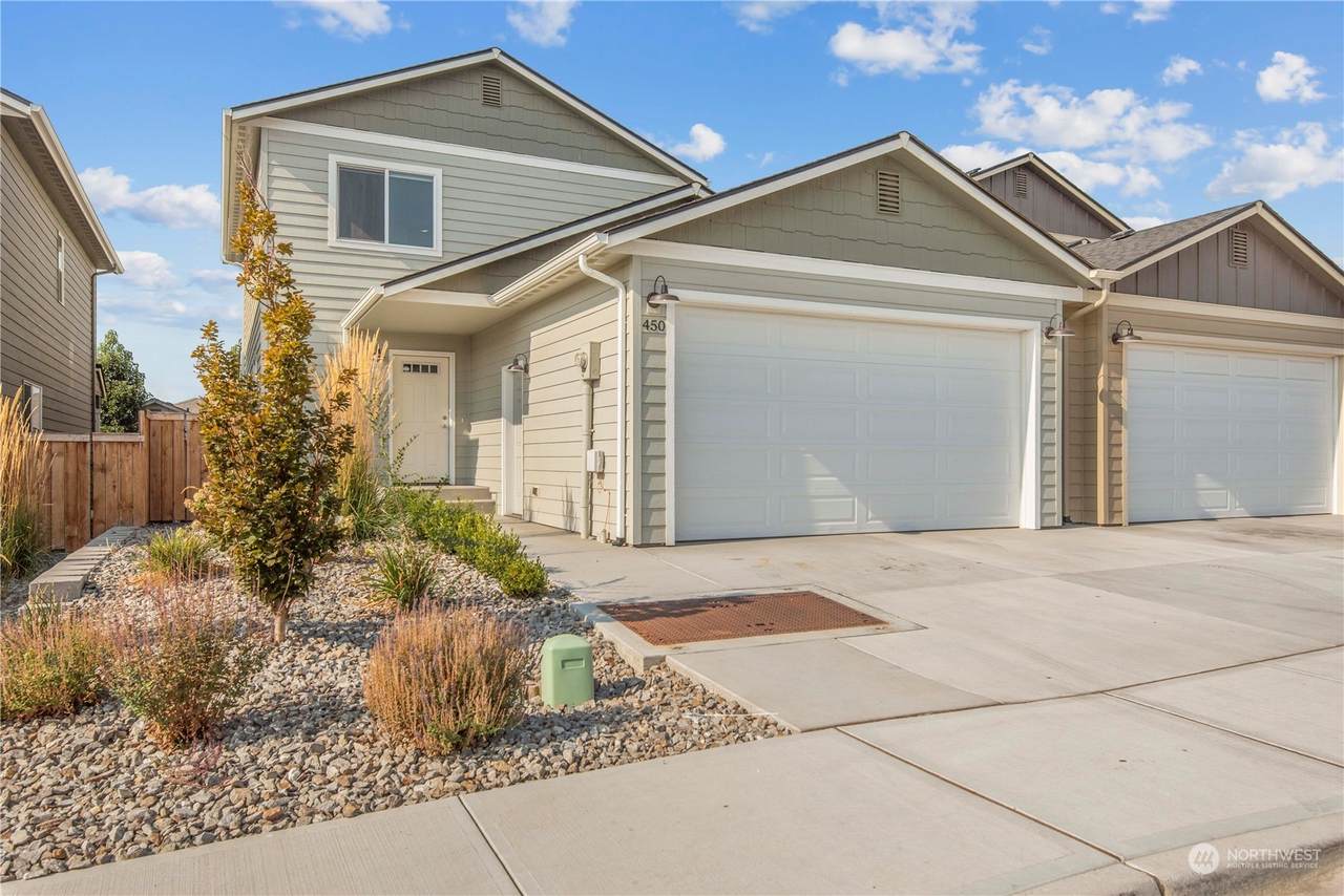 450 Kansas Loop - Photo 1