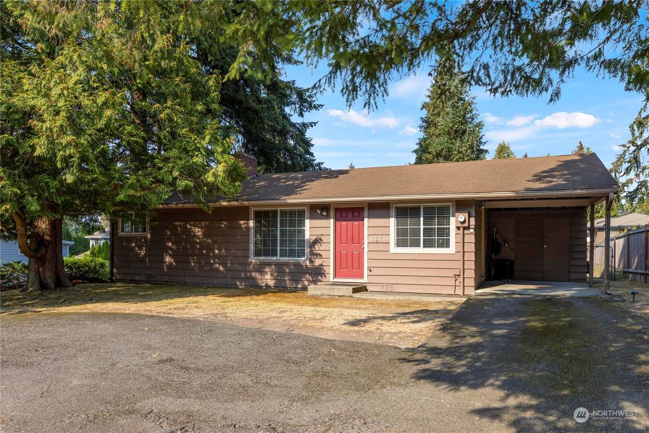 12226 70th Street - Photo 1