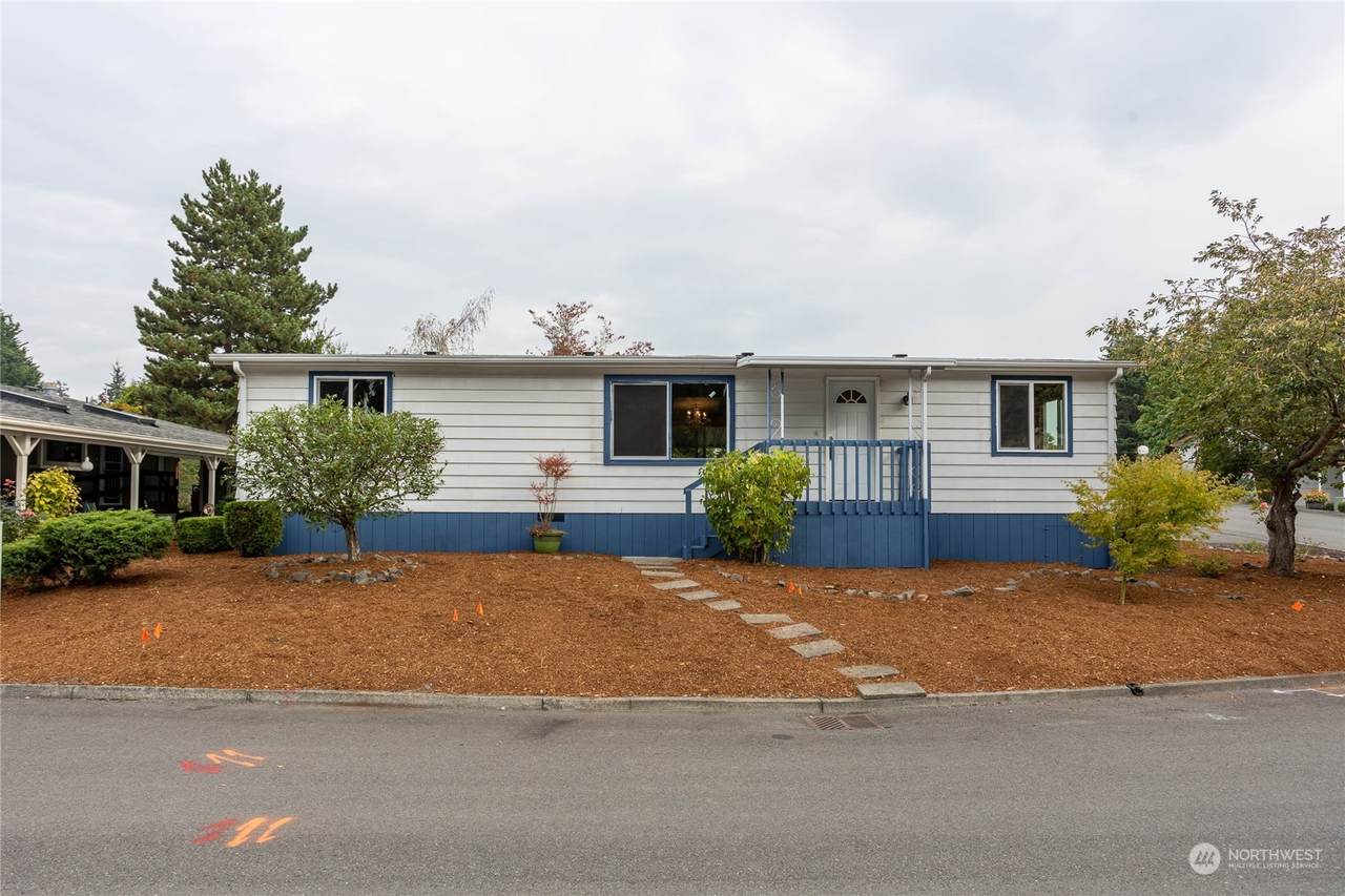 1427 100th Street - Photo 1
