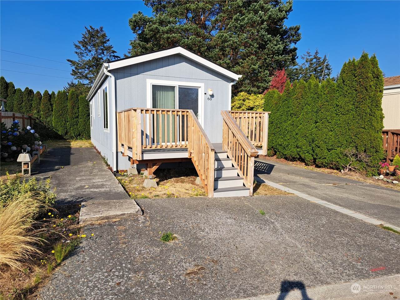 225 Ernst Street - Photo 1