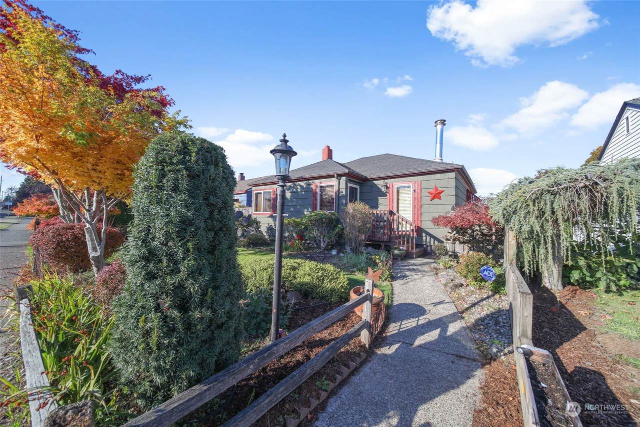231 61st Street - Photo 1