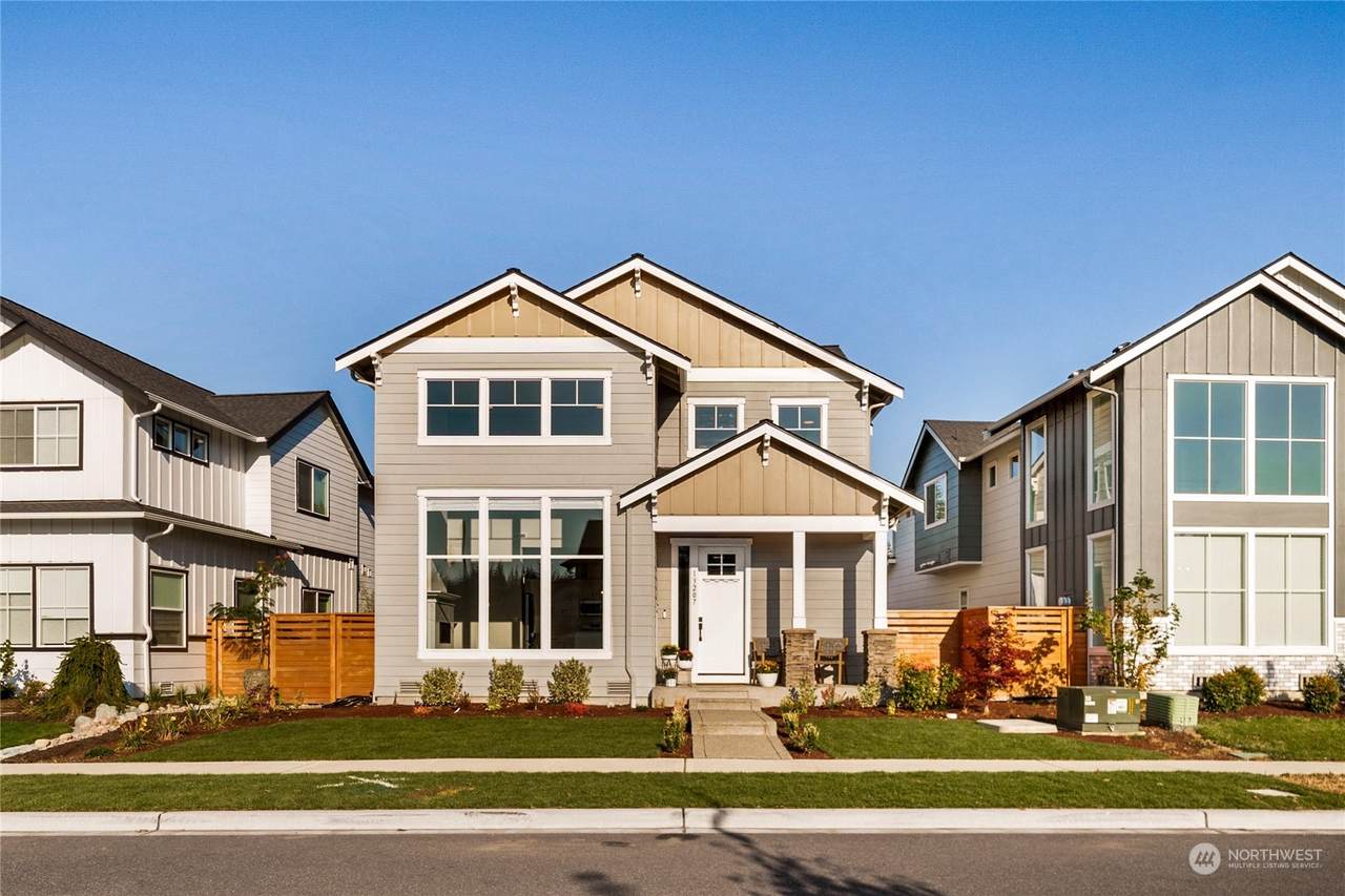 13207 189th Avenue - Photo 1