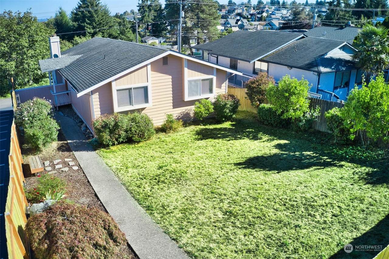 5035 Highland Street - Photo 1