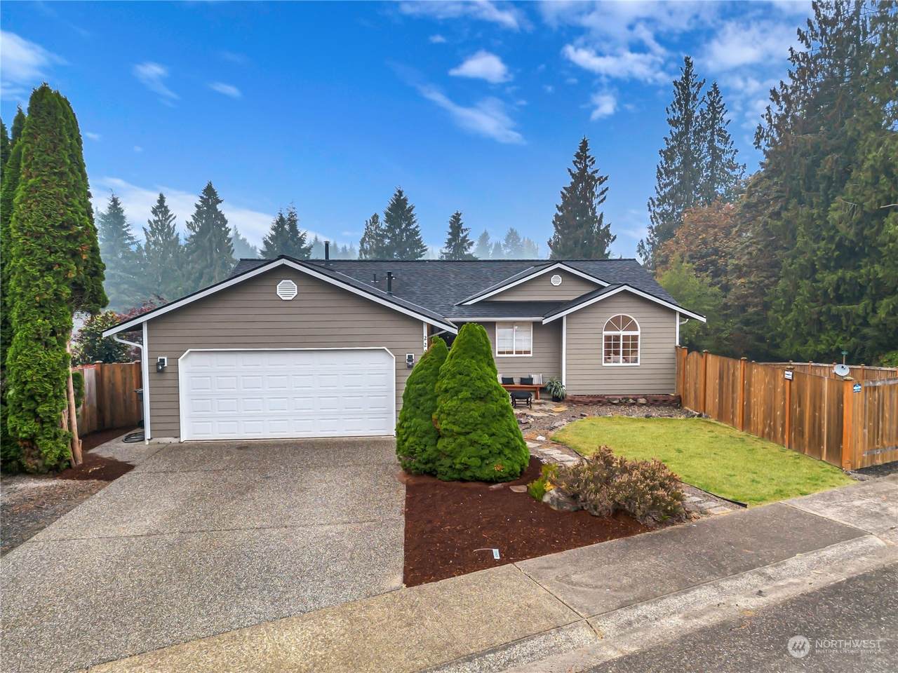 220 Noble Way - Photo 1