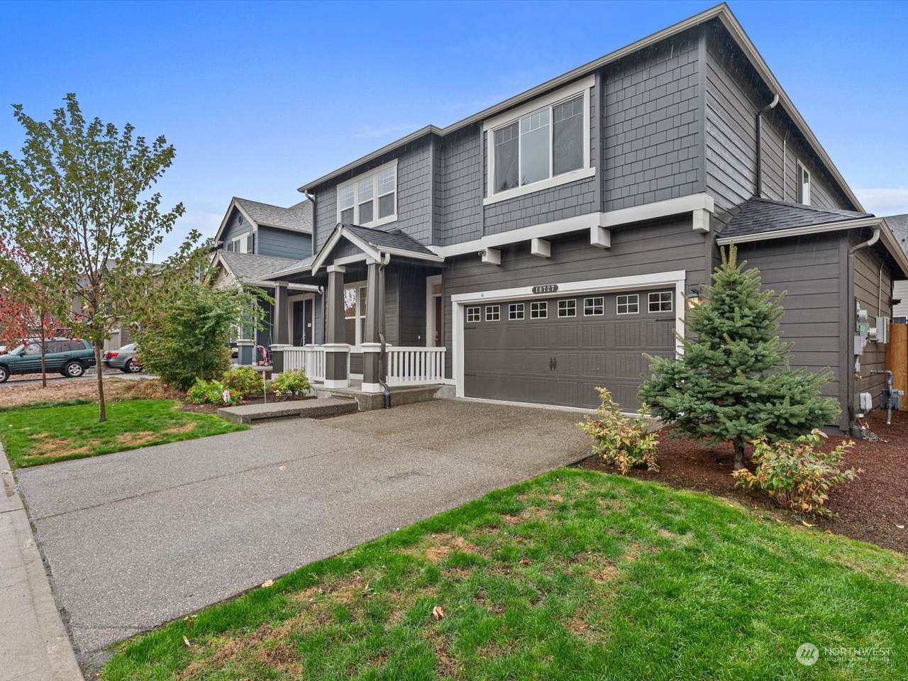 18727 105th Avenue - Photo 1