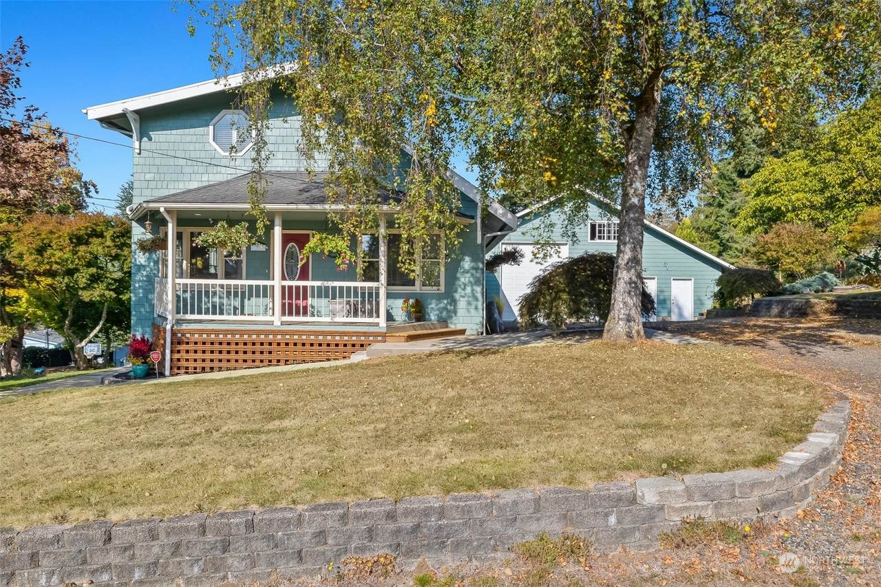 1208 Forsythe Street - Photo 1