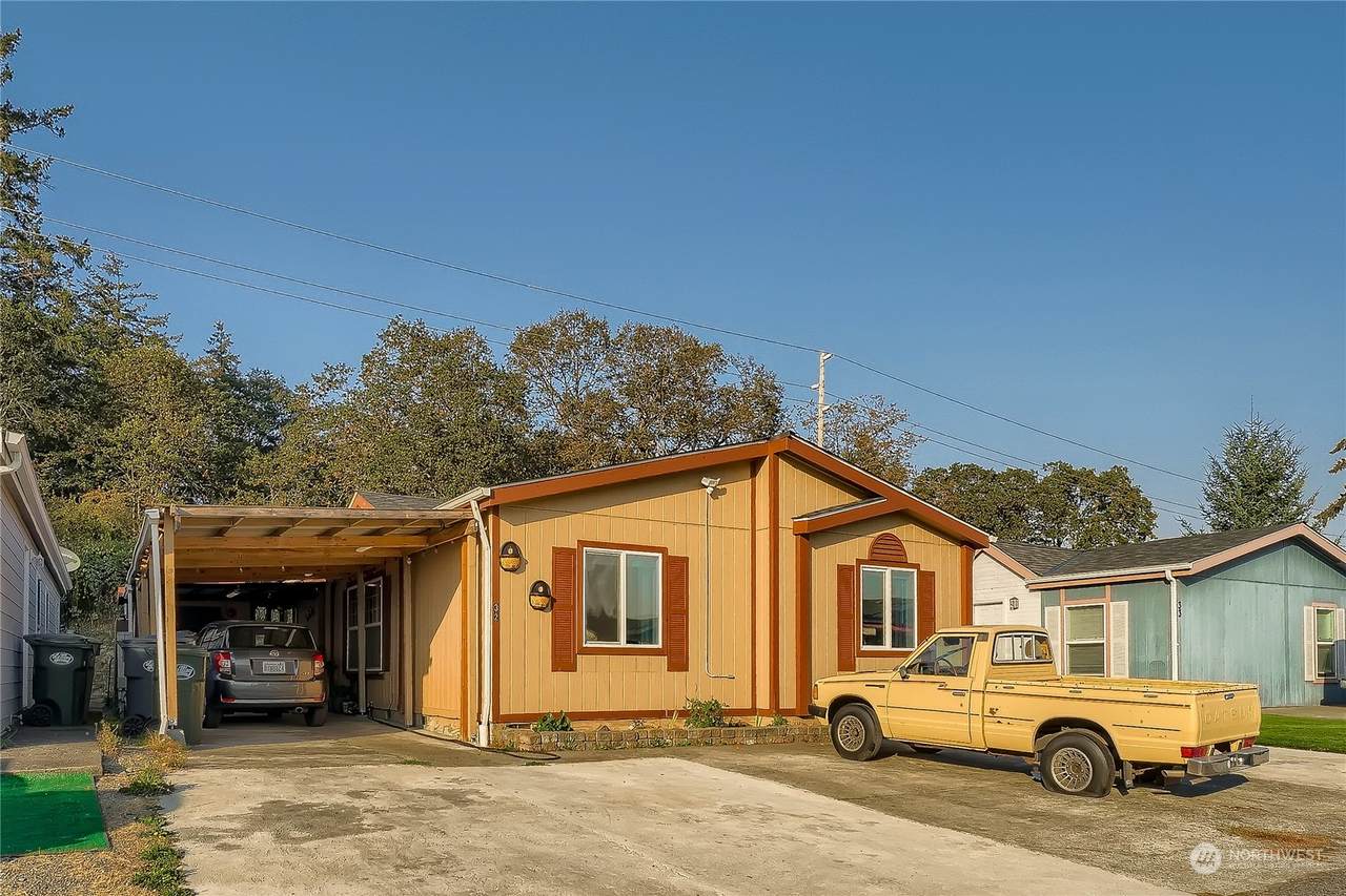 3213 83rd Street - Photo 1