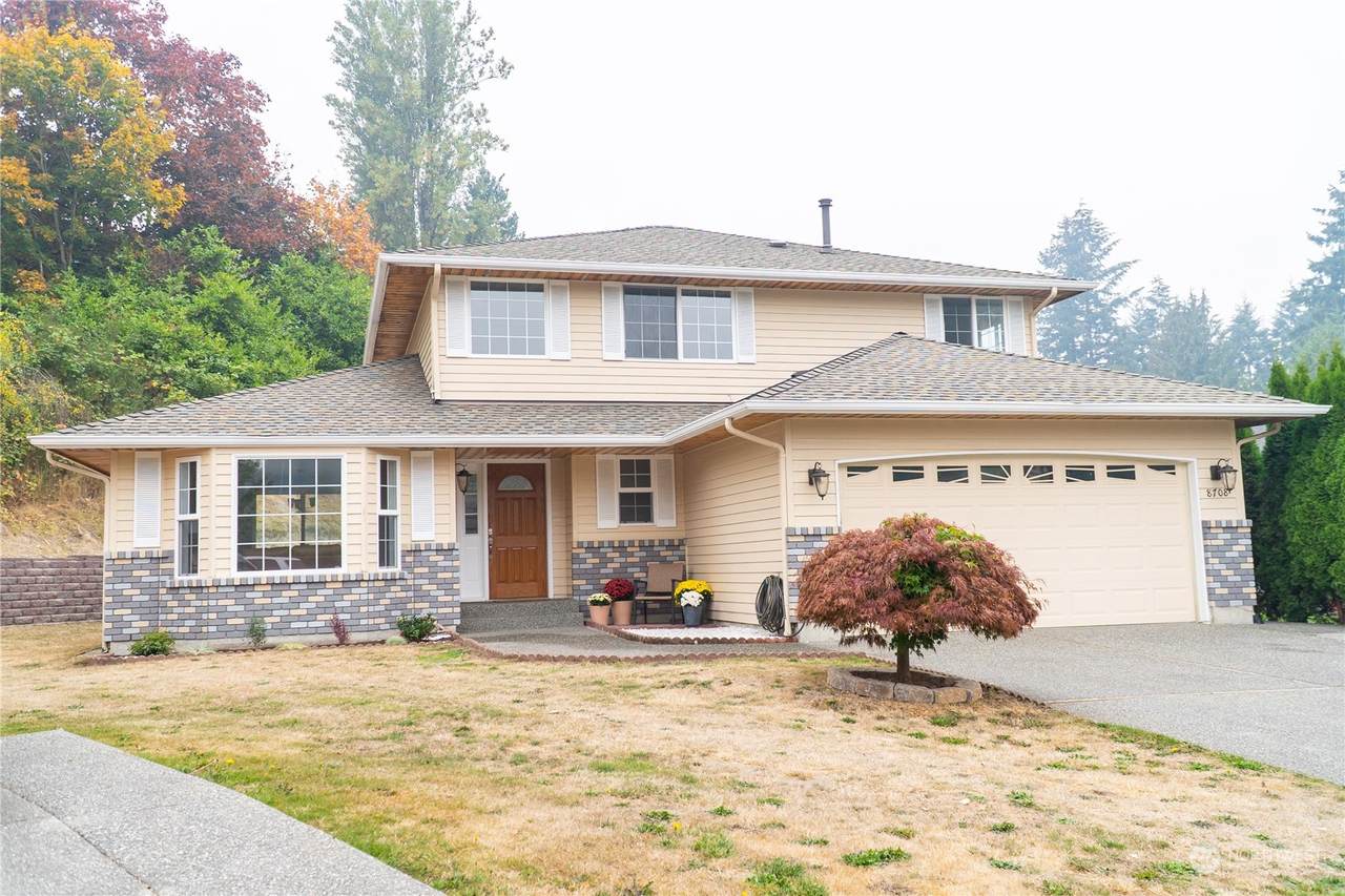 8708 10th Drive - Photo 1