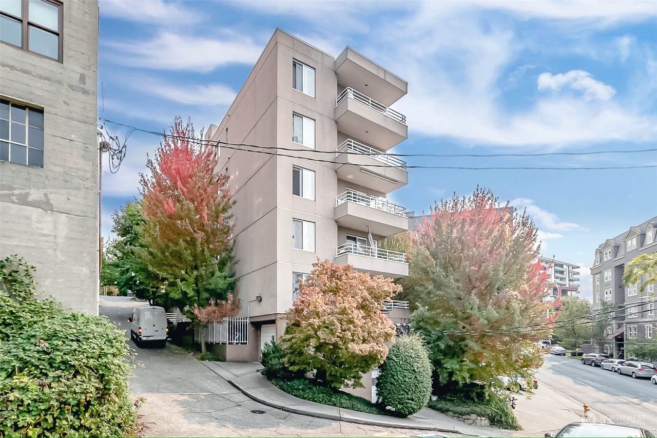 622 6th Avenue - Photo 1