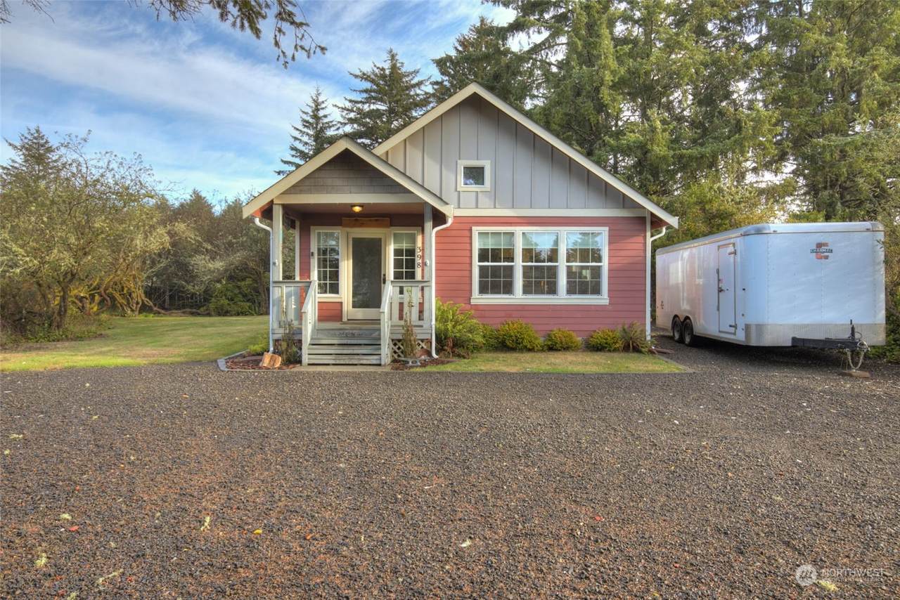 398 Canal Drive - Photo 1