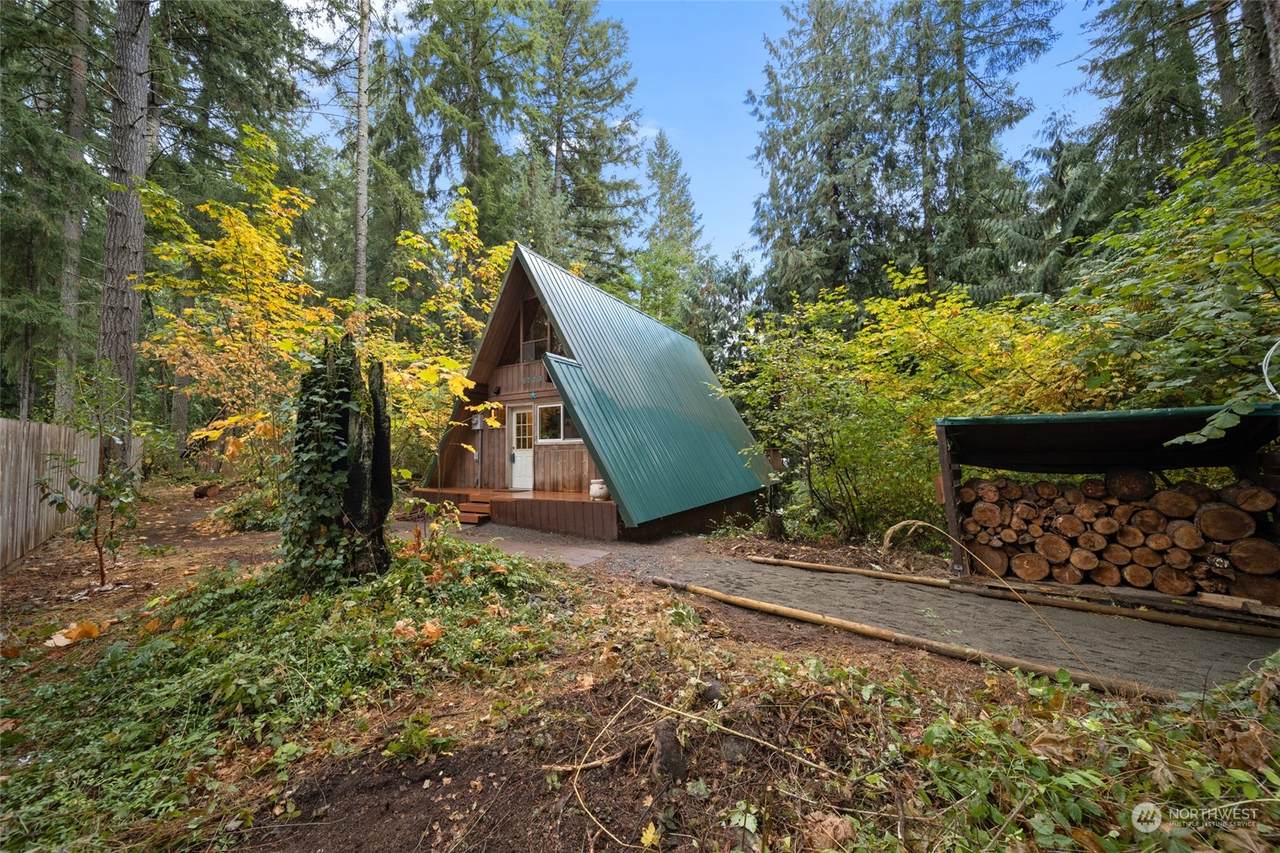 17739 Beachside Drive - Photo 1