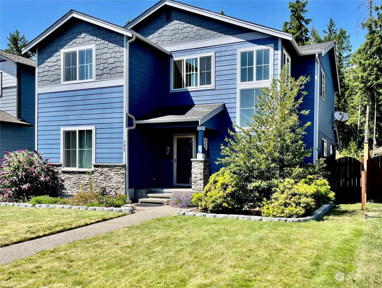 142 Basil Avenue - Photo 1