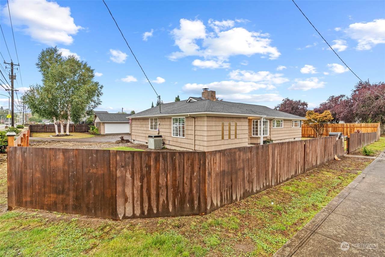 2505 Taylor Avenue - Photo 1